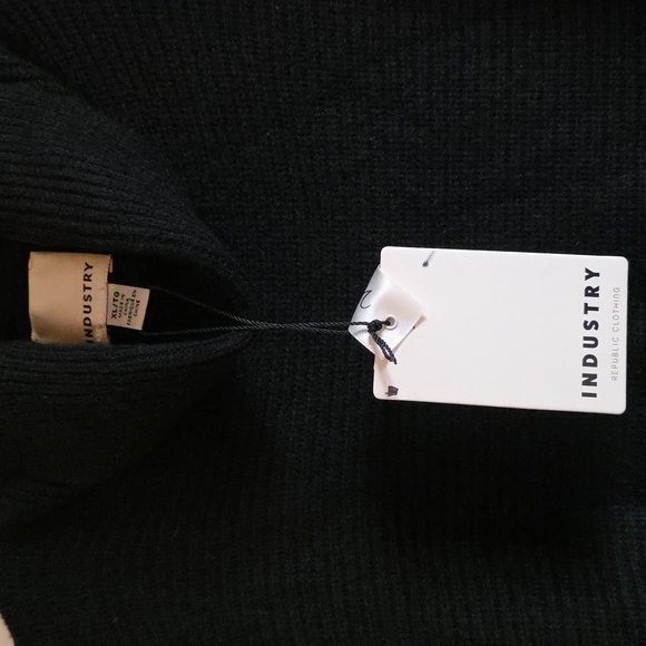 Industry Republic Clothing Black Turtleneck Sweater 1️⃣ - Picture 2 of 3